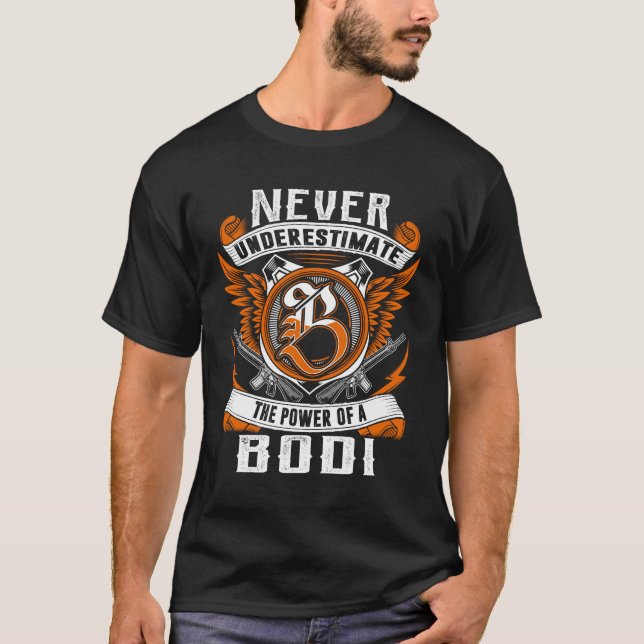 BODI - Underskatta aldrig Personlig T Shirt (Framsida)