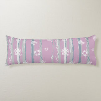 Body Pillow – Gingham Orchard Kroppskudde