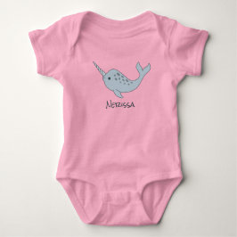 Bodysuit för Tusked Narwhal namnbaby T Shirt