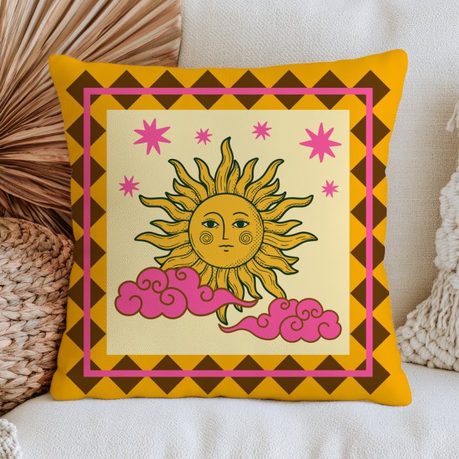 Bohemisk solansikte gul & rosa mystisk himmelsk  kudde (Skapare uppladdad)