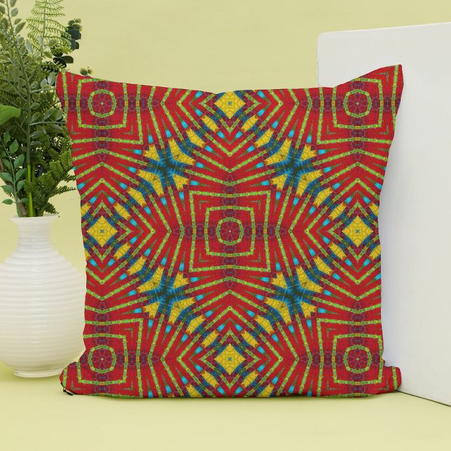 Bohemiska Abstrakten Red & Ochre Blommigt Ethnic T Kudde (Skapare uppladdad)