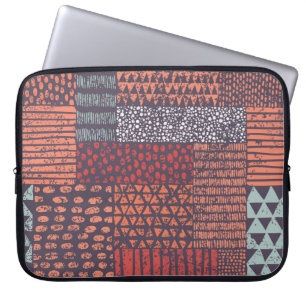 Bohemiskt lappverk: handdragen, sömlös design. laptop fodral