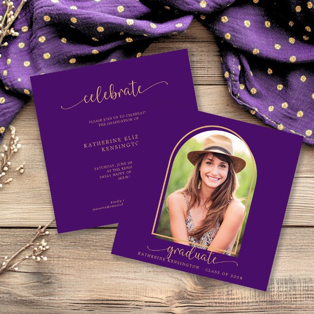 Boho Arch minimalist Lila Guld Photo Studenten Inbjudningar (Boho Arch Minimalist Purple Gold Photo Graduation Invitation)