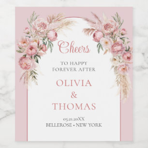 Boho arch  peonies pampas eucalyptus vinflaska etikett