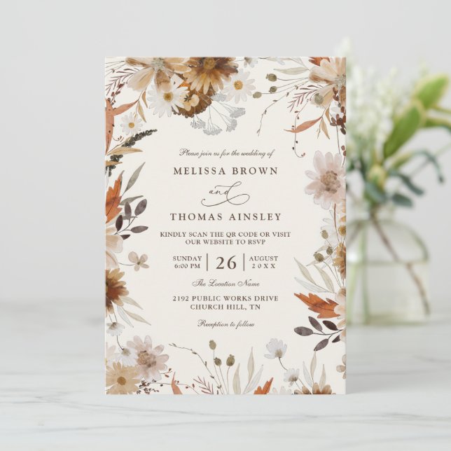Boho Autumn Wildflower Beige QR Code Wedding Inbjudningar (Stående Fram)