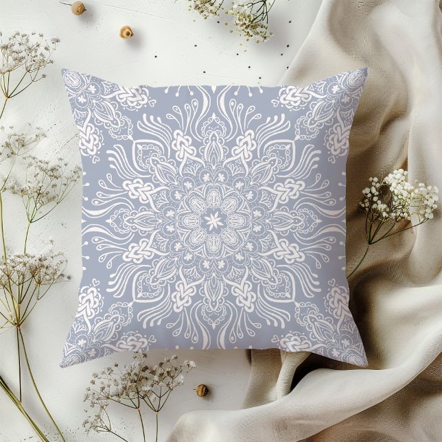 Boho Barkley Mandala light slate grått Kudde (Skapare uppladdad)