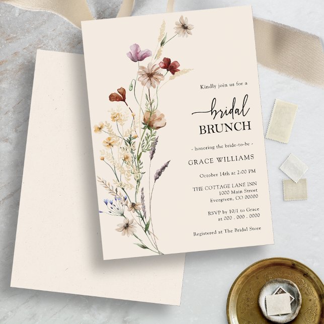 Boho Blommig Elegant Bröllopsbrunch-inbjudan Inbjudningar (Boho Floral Wildflower Elegant Bridal Brunch Invitation by Painted Paperie)