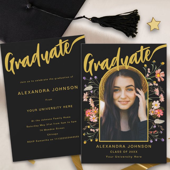 Boho Blommig Examen Foto Manus Examenfest Inbjudningar (Boho floral graduate photo arch gold script black graduation party invitation watercolor wildflowers)