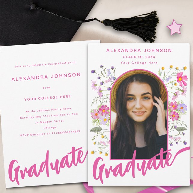 Boho Blommig Foto Arch Rosa Skrift Examensfest Inbjudningar (Boho chic wildflower graduate photo arch modern pink script graduation party invitation )