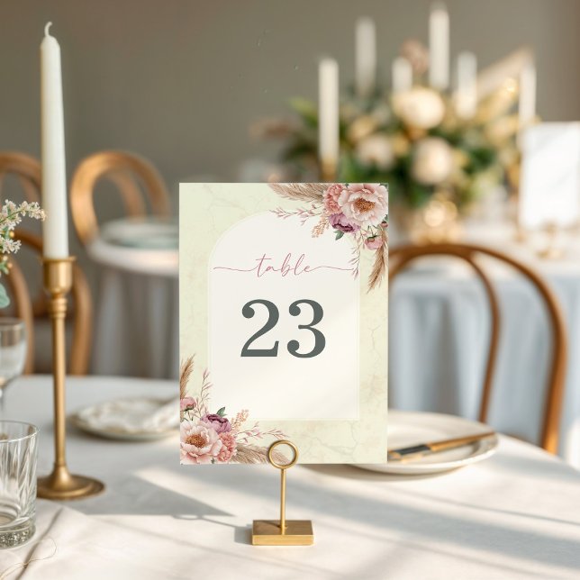 Boho Blommigt Arch  Rosa Bord-kort Bordsnummer (Boho floral watercolor with pampas grass and arch with marble design)