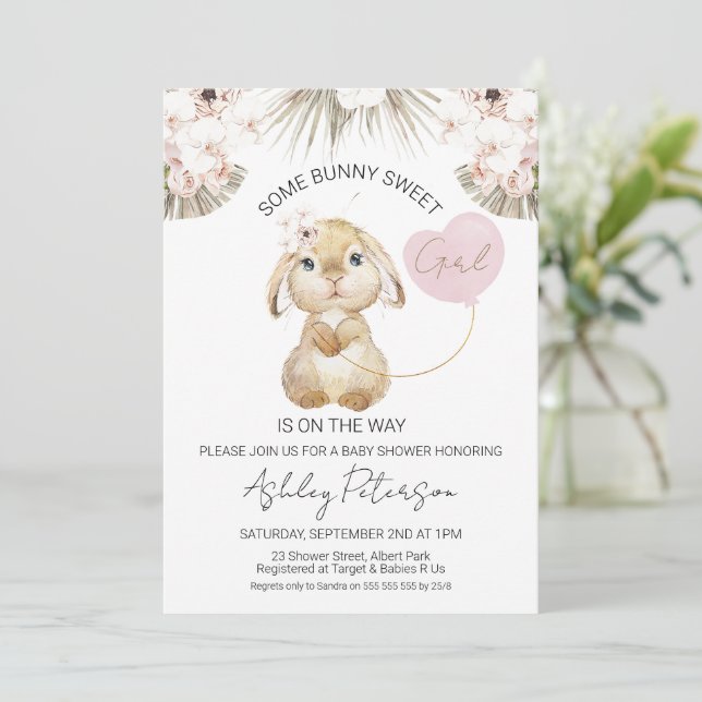 Boho Blommigt Heart Balloon Bunny Baby Shower Inbjudningar (Stående Fram)