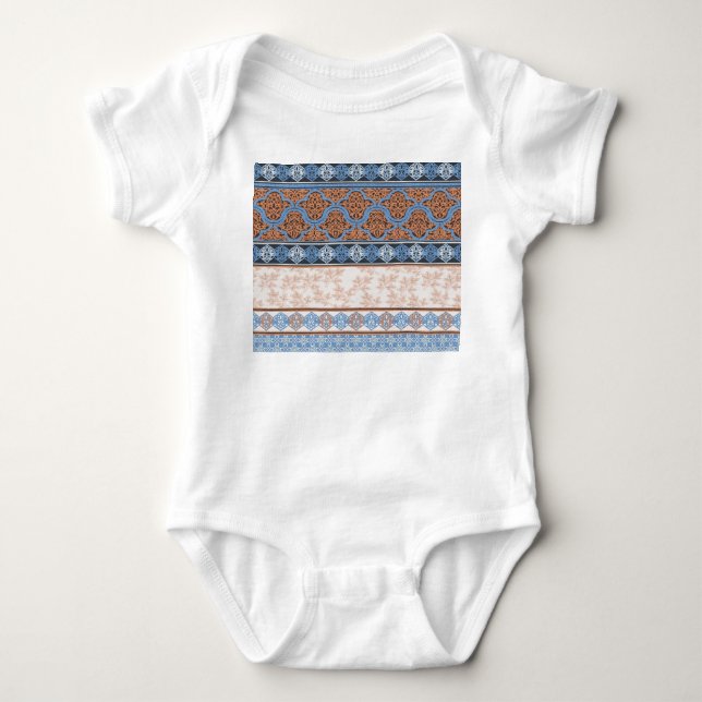 Boho Blommigt Rand: Etniskt sjölöst samlingsverk T Shirt (Framsida)