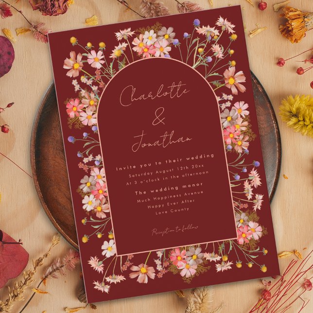 Boho blomsterbåge terrakotta höstbröllop inbjudningar (Wildflower arch boho script burgundy terracotta fall wedding invitation)