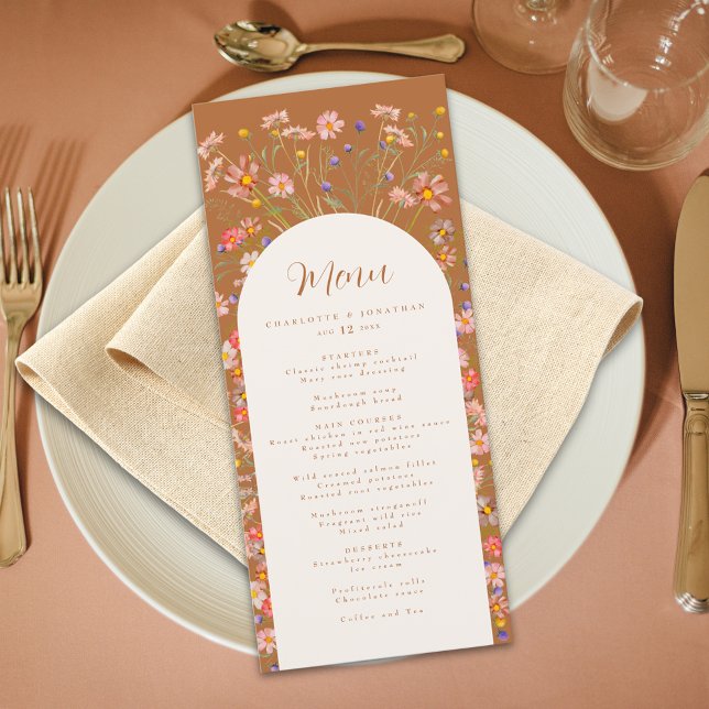 Boho blomsterbåge terrakotta höstbröllop meny (Terracotta beige Boho rustic floral arch fall wedding menu watercolor wildflowers elegant script)