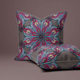 Boho Bloom in Warm Greige Kudde