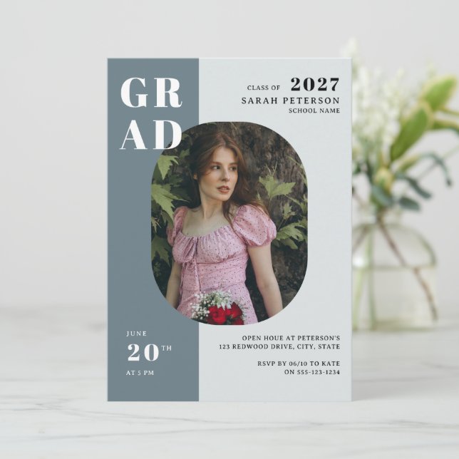 Boho Blue Grått Bold Typography Photo Studenten Inbjudningar (Stående Fram)