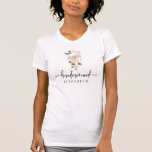 Boho Bridesmaid T-Shirt<br><div class="desc">Boho Bridesmaid T-Shirt. Den här snyggten och eleganten har en fantastisk, handmålad vildblomma med vattenfärg som är placerad i en fin bukett. Sök efter matchande objekt i Möhippan Boho Wildblomma.</div>