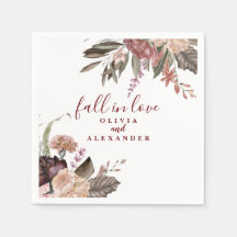 Boho Burgundy Ro faller i kärlek blommigt bröllop