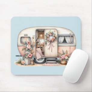 Boho Camper med Blommigt Utandning och Pastellers Musmatta