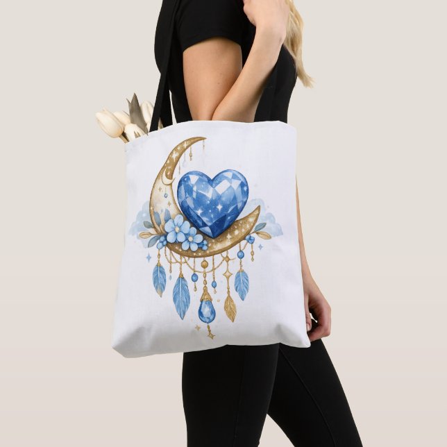 Boho Celestial Moon & Crystal Heart Tote Bag – Tygkasse (Närbild)