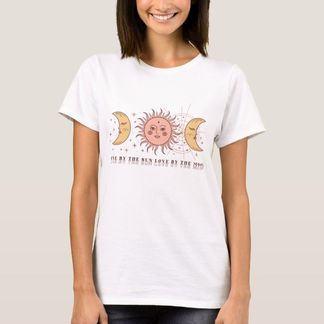Boho Celestial Sol och Måne T Shirt (Framsida)