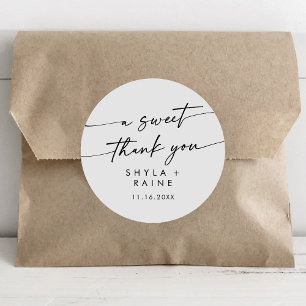 Boho Chic Black and White A Sweet Tack Favor Runt Klistermärke