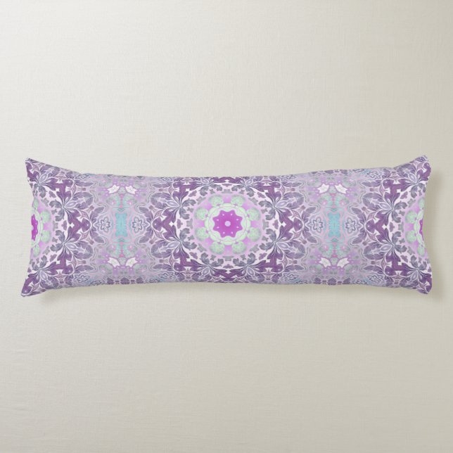 Boho chic Bohemian lilac lila mandala Kroppskudde (Framsidan)