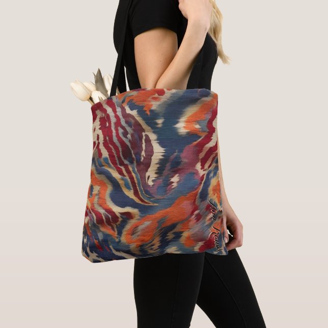 Boho-chic Ikat Elegance Earthy Tones Script Namn Tygkasse (Närbild)