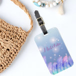 Boho Chic Pastel Lila Rosa Feathers Sparkles Bagagebricka<br><div class="desc">Fin personlig bagagemärkesdesign med pastellfjädrar för lila och rosa samt gnistor på en blå övertoningsbakgrund. Texten är helt och hållet anpassade. Om du vill ändra användan väljer du Anpassa. Om du vill ha fler ändringar,  t.ex. ändringar i teckensnitt,  teckensnitt färg eller textlayout,  användor du alternativet Redigera design verktyg.</div>