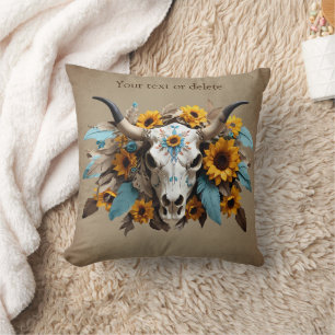 Boho Chic Watercolor Solros Feather Cow Skull Kudde