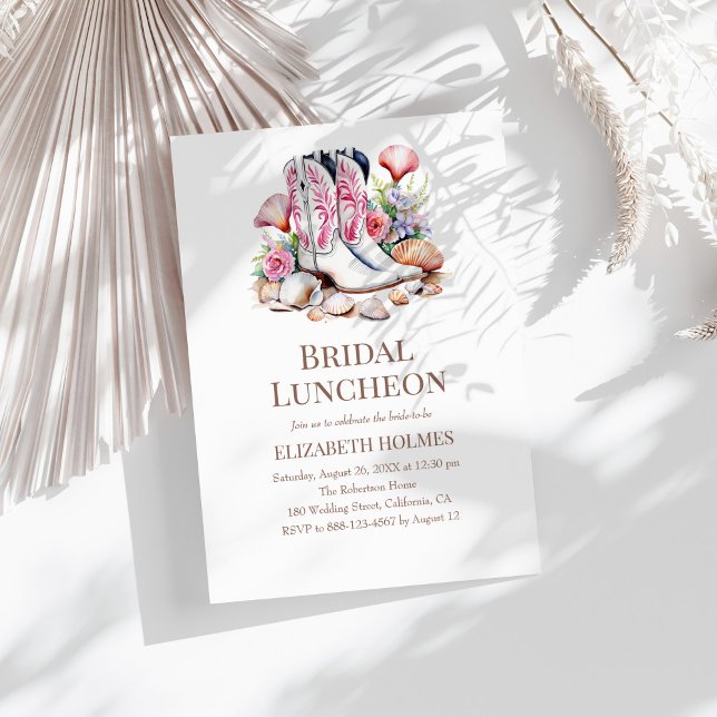 Boho Coastal Cowgirl Möhippa Luncheon-inbjudan Inbjudningar (Boho Coastal Cowgirl Bridal Luncheon Invitation on a sunny boho white table.)