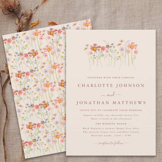 Boho Fall WildblomBeige Terracotta Bröllop Inbjudningar (Boho fall Wildflower meadow rustic floral beige terracotta Wedding invitation elegant script)