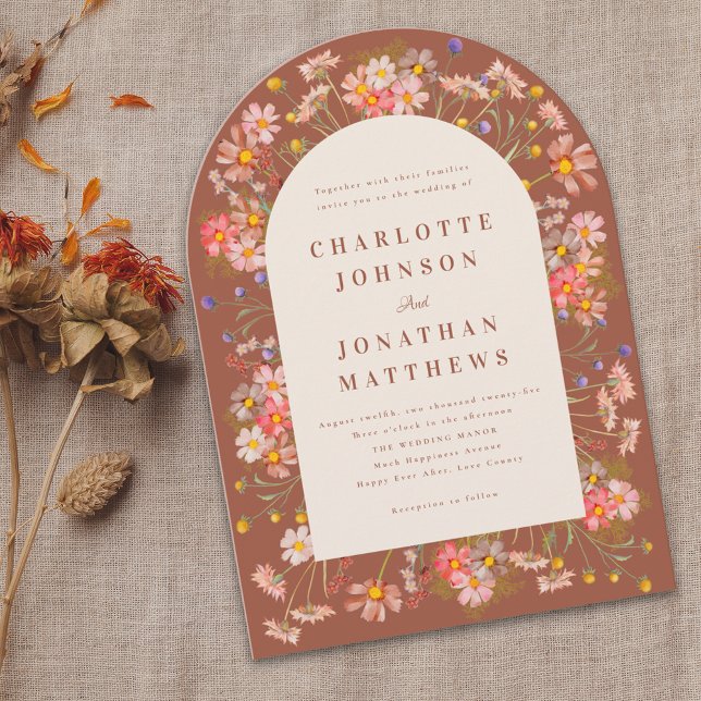 Boho Fall WildblomBröllop Inbjudningar (Boho rustic wildflower arch fall wedding invitation elegant modern burnt orange terracotta  beige )