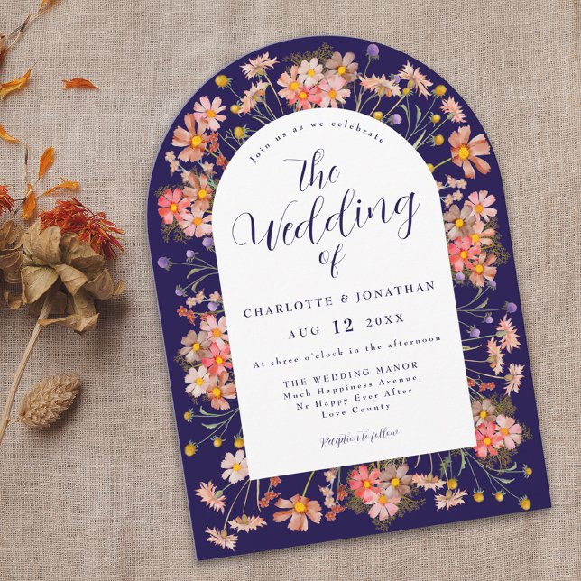 Boho Fall Wildblomch Arch Burnt Orange Bröllop Inbjudningar (Boho floral arch navy blue fall wedding invitation Elegant modern script watercolor wildflowers )