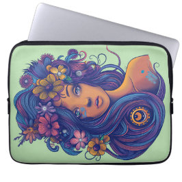 Boho Fantasy Woman med Blommigt Hair Laptop Fodral