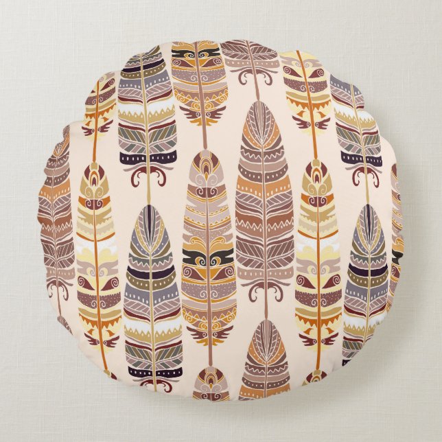 Boho Feathers: Tribal Seamless Mönster Rund Kudde (Framsidan)