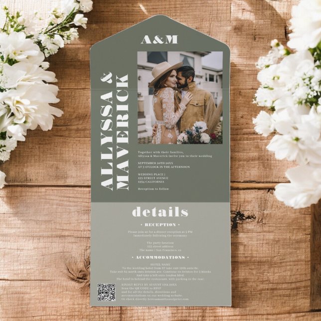 Boho grönt Fet, enkelt monogram foto bröllop (Boho green Bold simple monogram photo wedding All In One Invitation)