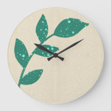 Boho Grönt Löv på Cream Blommigt Wall Clock