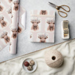 Boho Highland Cow med Blommar Laurel Presentpapper<br><div class="desc">Höglandskost för utspädda vattenfärger med möhippa blomlager</div>