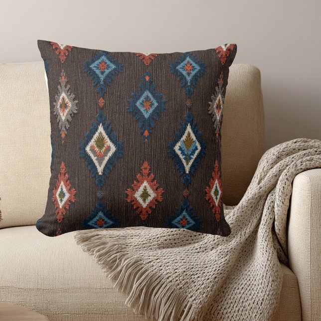 Boho Ikat Mönster Dekorativ kudde - Brown och flot (Skapare uppladdad)