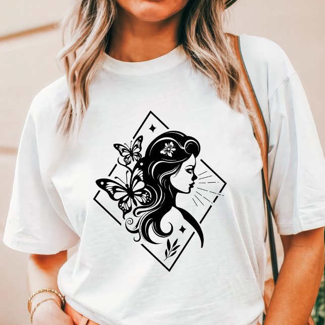 Boho Kvinna Fjäril Blommig Geometrisk Konst T Shirt (Skapare uppladdad)