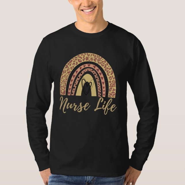 Boho Leopard Rainbow Nurse Life T Shirt (Framsida)