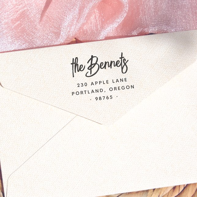 Boho Lettering Family Namn & Returadress Självfärgande Stämpel (Rubber Stamp Mock-up)