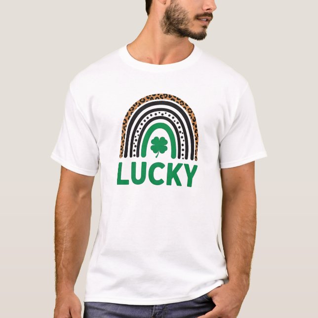 Boho Lucky Rainbow Shamrock Leopard Graphic T Shirt (Framsida)