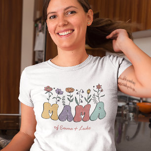 Boho Mamma Text med blommor och Kid Namn T Shirt
