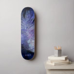 *~* Boho Midnight Himlar Cosmic Pastel Feather Mini Skateboard Bräda 18,5 Cm<br><div class="desc">* Energetiskt utökat Magic Mystical Cosmic Celestial Bohemian Gypsy Rustic Supersnabb mörk Midnight Navy Blue Watercolor himlar bakgrund och gnistiskt kosmisk ludderdesign. Den magiska vibens ludd är mycket lätt och viskig. * Anpassa/anpassa med INITIALER / MONOGRAM eller NAMN. Använda även designern att spela med teckensnittet och färg osv. ** Feaderns...</div>