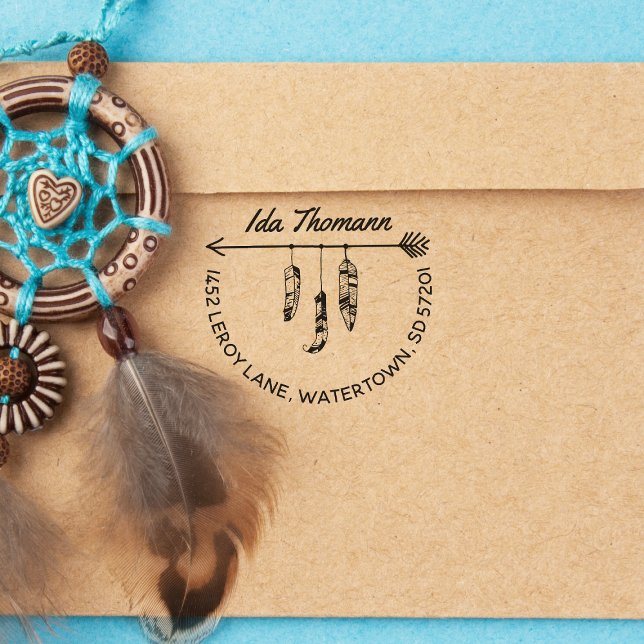 Boho Modern Arrow & Feathers Namn Returadress Självfärgande Stämpel (Rubber Stamp Mock-up)