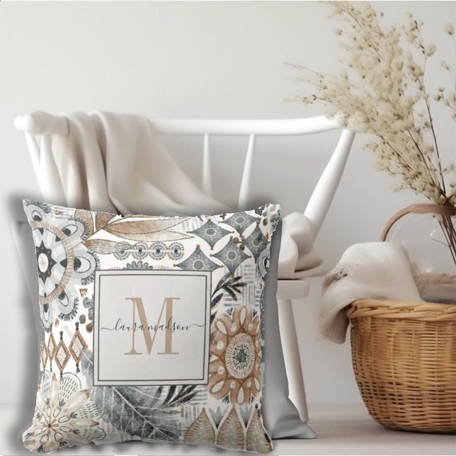 Boho Monogrammed Patterned Kudde (Skapare uppladdad)