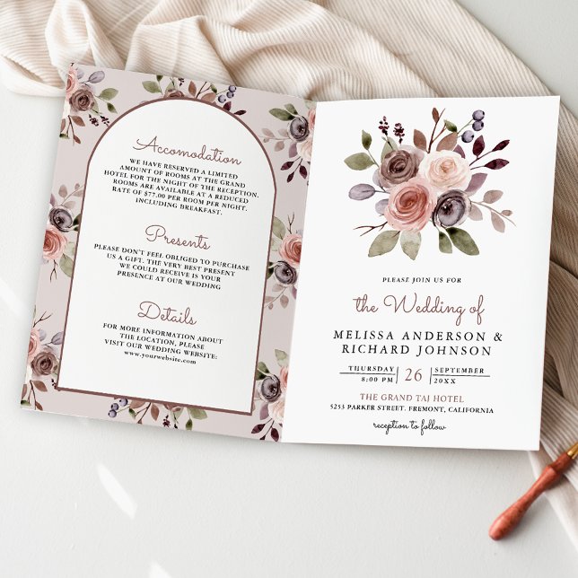 Boho Neutral Jordnära Taupe Blommig QR-kod Bröllop Inbjudan (Skapare uppladdad)