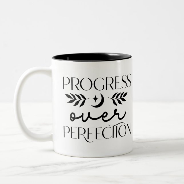 Boho Progress over Perfection Yoga Två-Tonad Mugg (Vänster)
